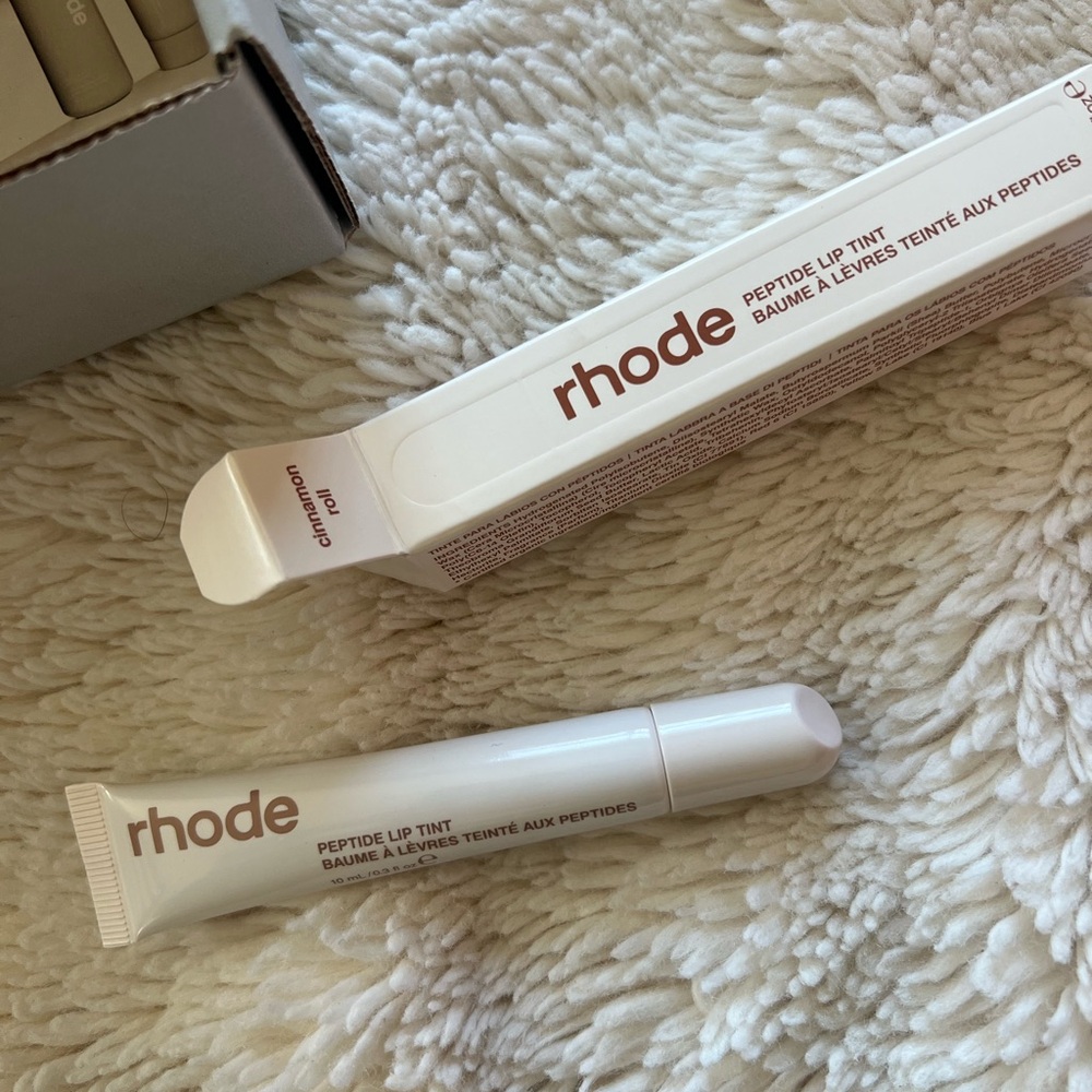 Rhode Cinnamon Roll Peptide Lip Tint